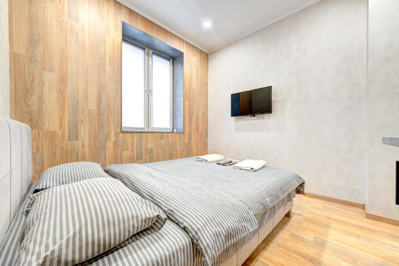 1 Room Apartment Near National Circus 基輔 外观 照片